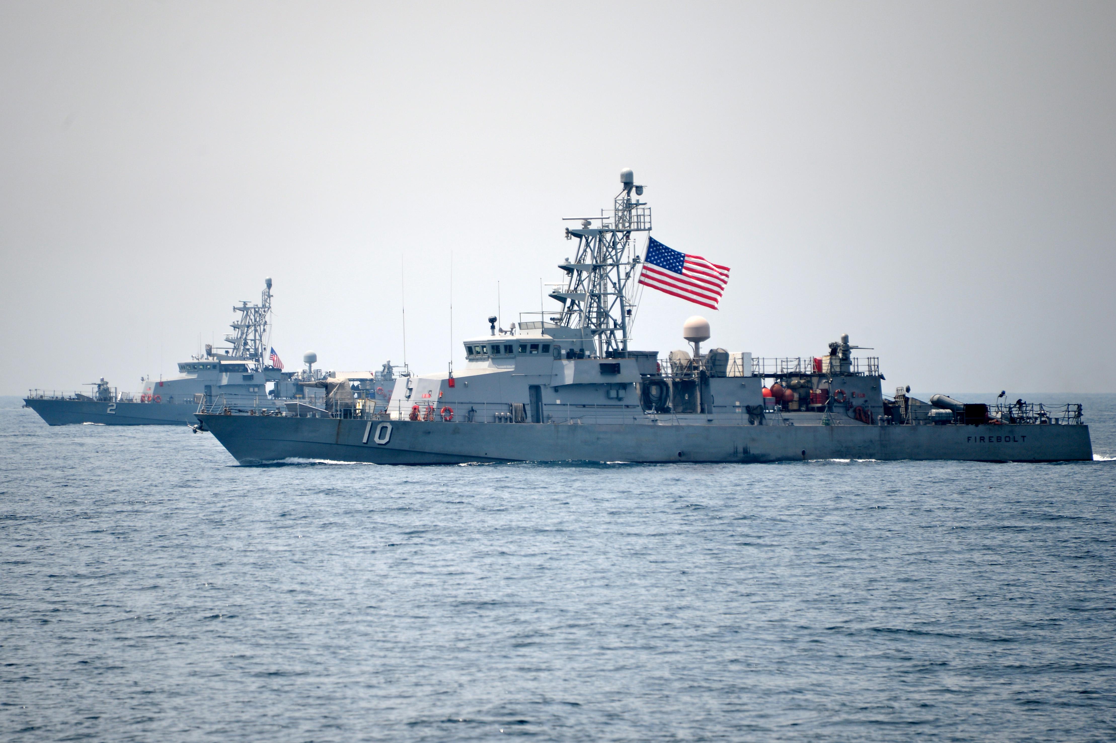Tàu USS Firebolt