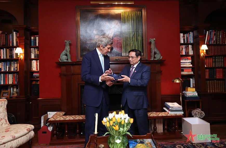 Thủ tướng Phạm Minh Chính tiếp Đặc phái viên của Tổng thống Hoa Kỳ (Ảnh: QĐND)
