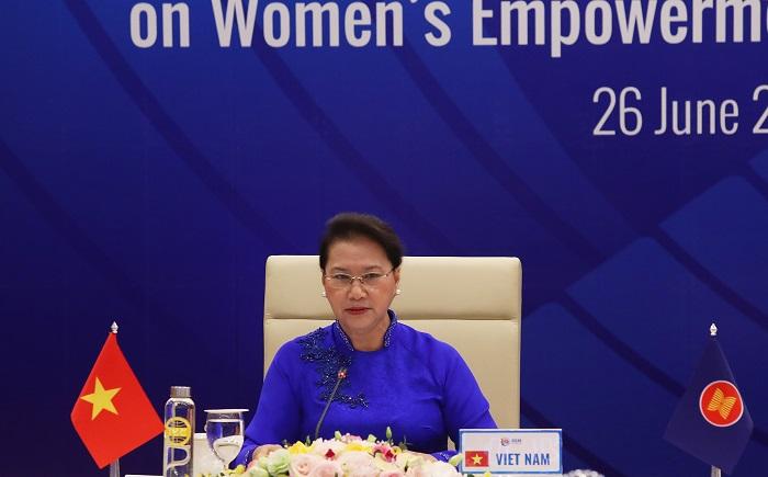 Chủ tịch Quốc hội Nguyễn Thị Kim Ngân đánh giá cao nỗ lực của ASEAN thông qua các chương trình bảo đảm bình đẳng giới và sự tiến bộ của phụ nữ.