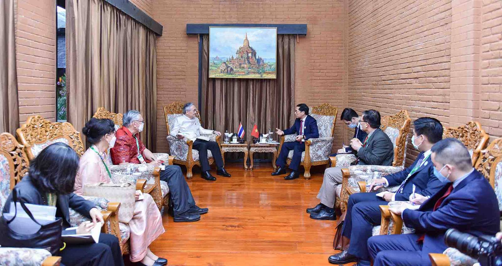 Bộ trưởng Ngoại giao Bùi Thanh Sơn trong cuộc gặp với Phó Thủ tướng, Bộ trưởng Ngoại giao Thái Lan Don Pramudwinai 