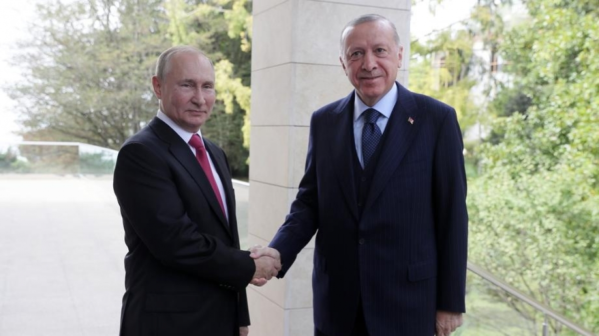 Tổng thống Nga Putin và Tổng thống Thổ Nhĩ Kỳ Erdogan đã gặp nhau tại thành phố Sochi. Ảnh: Euractiv