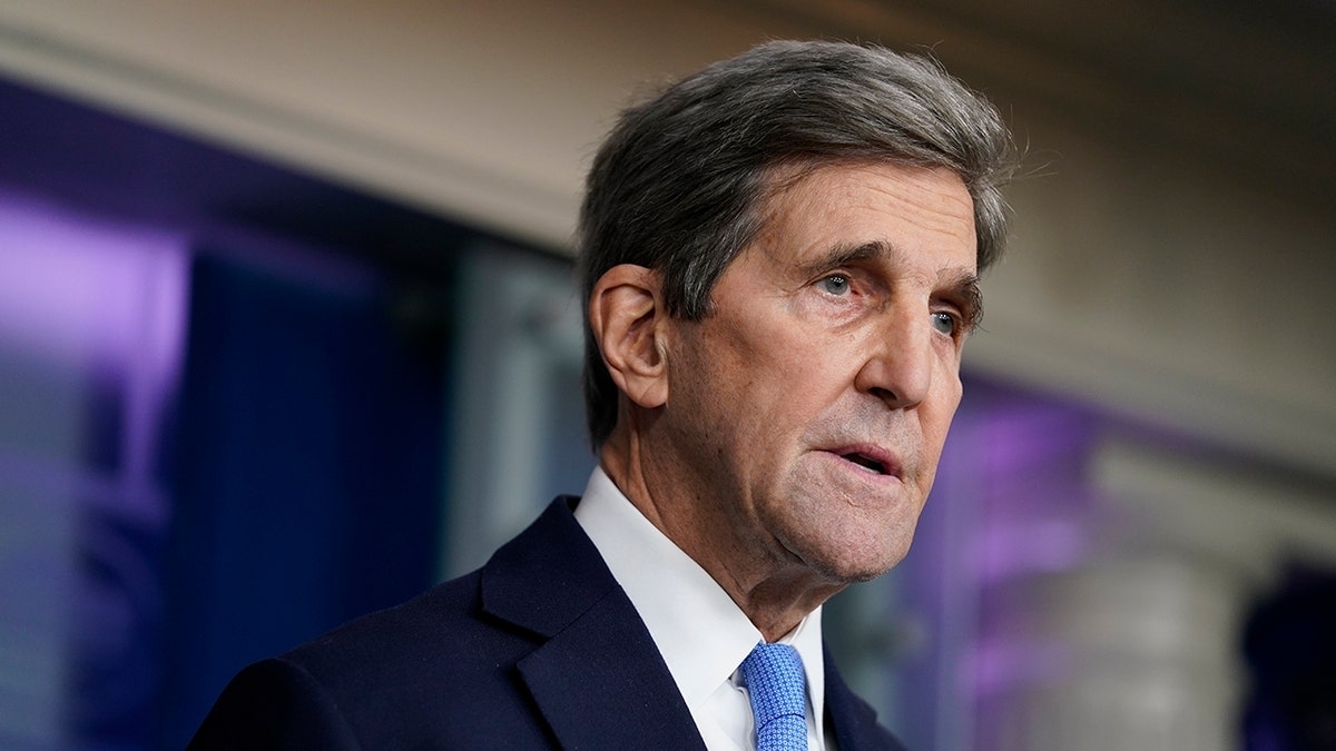 Đặc phái viên Mỹ về khí hậu John Kerry. Ảnh: Fox News