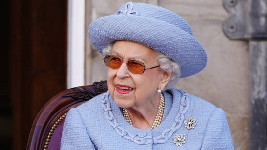 Nữ hoàng Elizabeth II 