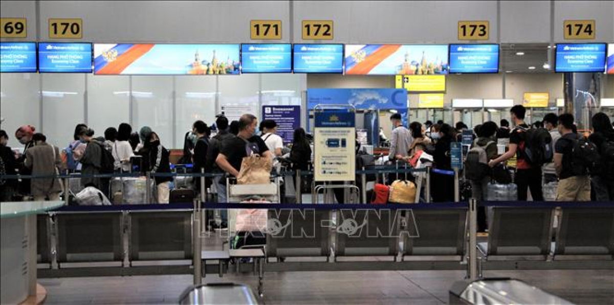 Hành khách làm thủ tục tại sân bay Sherementyevo (Moskva). Ảnh minh họa: TTXVN