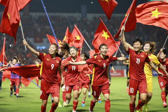 Đội tuyển bóng đá nam Việt Nam đang có một biểu diễn ấn tượng ở các giải đấu trong độ tuổi này. Các cầu thủ trẻ trung, tài năng và nhiệt huyết, sẵn sàng đua tranh cho những chiếc huy chương quan trọng. Hãy cùng đón xem những hình ảnh đầy chất lượng của đội tuyển bóng đá nam Việt Nam.