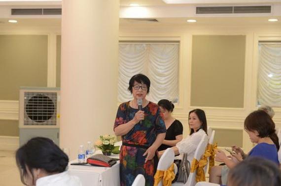 Nhà văn Trần Thị Trường chia sẻ về thời gian làm việc với nhạc sĩ Phó Đức Phương tại Trung tâm Bảo vệ quyền tác giả âm nhạc Việt Nam