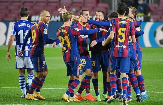 Barcelona giành chiến thắng quan trọng trước Real Sociedad