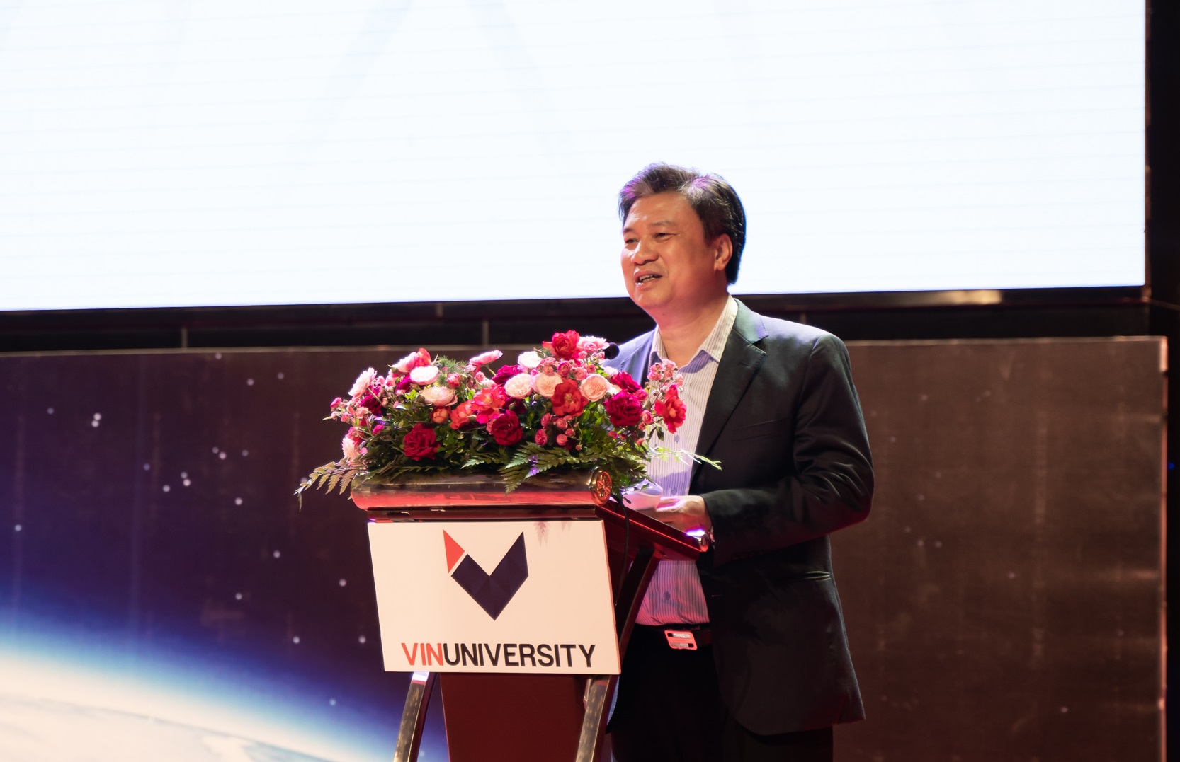 Thứ trưởng Bộ Giáo dục và Đào tạo Nguyễn Hữu Độ phát biểu tại Hội nghị