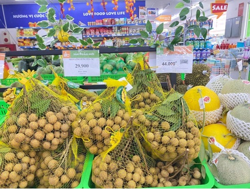 Đặc sản nhãn lồng Hưng Yên được bày bán tại siêu thị BRGMart