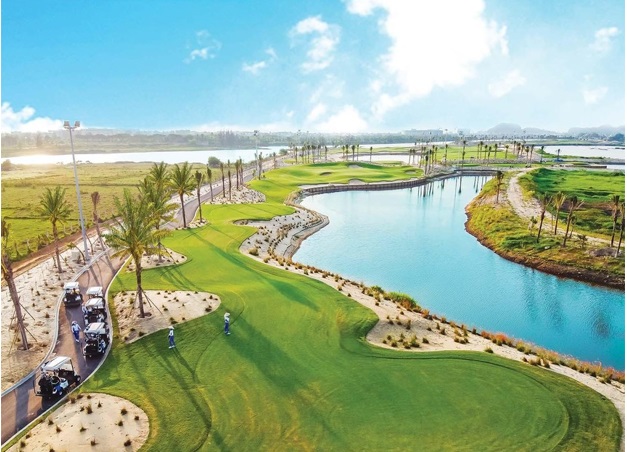 Việt Nam có nhiều lợi thế để phát triển du lịch golf. Trong ảnh: Sân Nicklaus Course tại BRG Đà Nẵng Golf Resort.