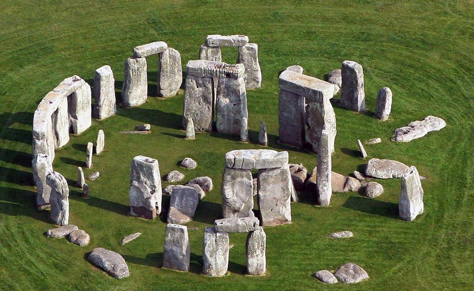 Bí ẩn vòng tròn đá Stonehenge