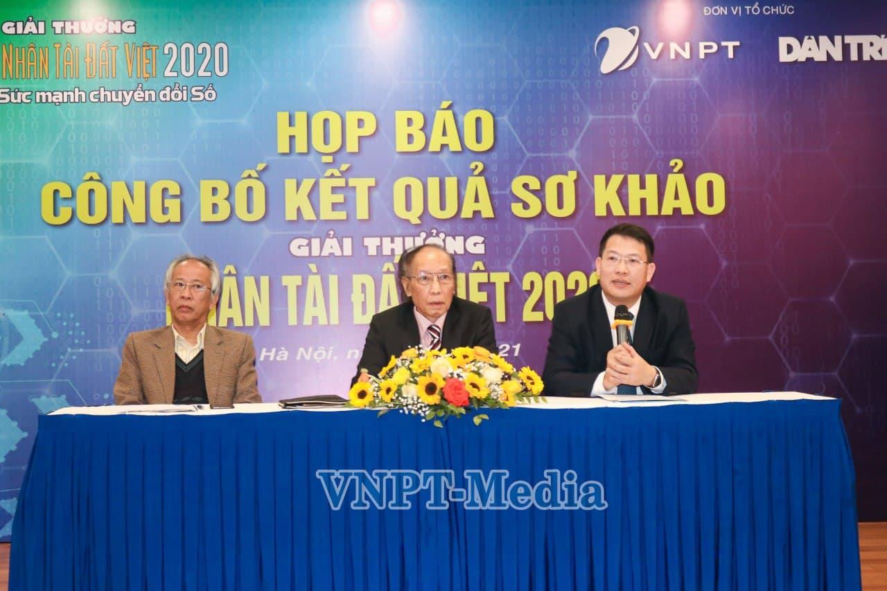 Ông Nguyễn Văn Tấn - Phó Tổng giám đốc VNPT-Media, Phó trưởng ban tổ chức Giải thưởng Nhân tài Đất Việt 2020 chia sẻ thông tin với báo giới.
