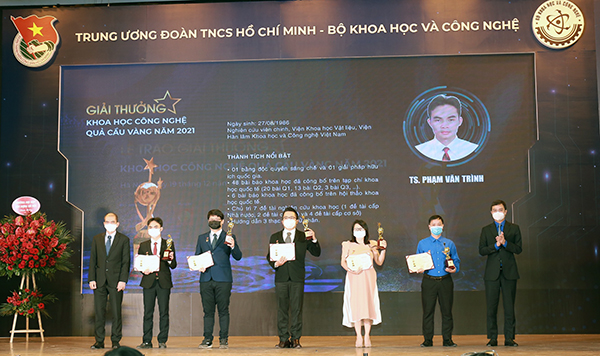 Những tài năng trẻ xuất sắc đạt Giải thưởng KHCN Quả Cầu Vàng 2021
