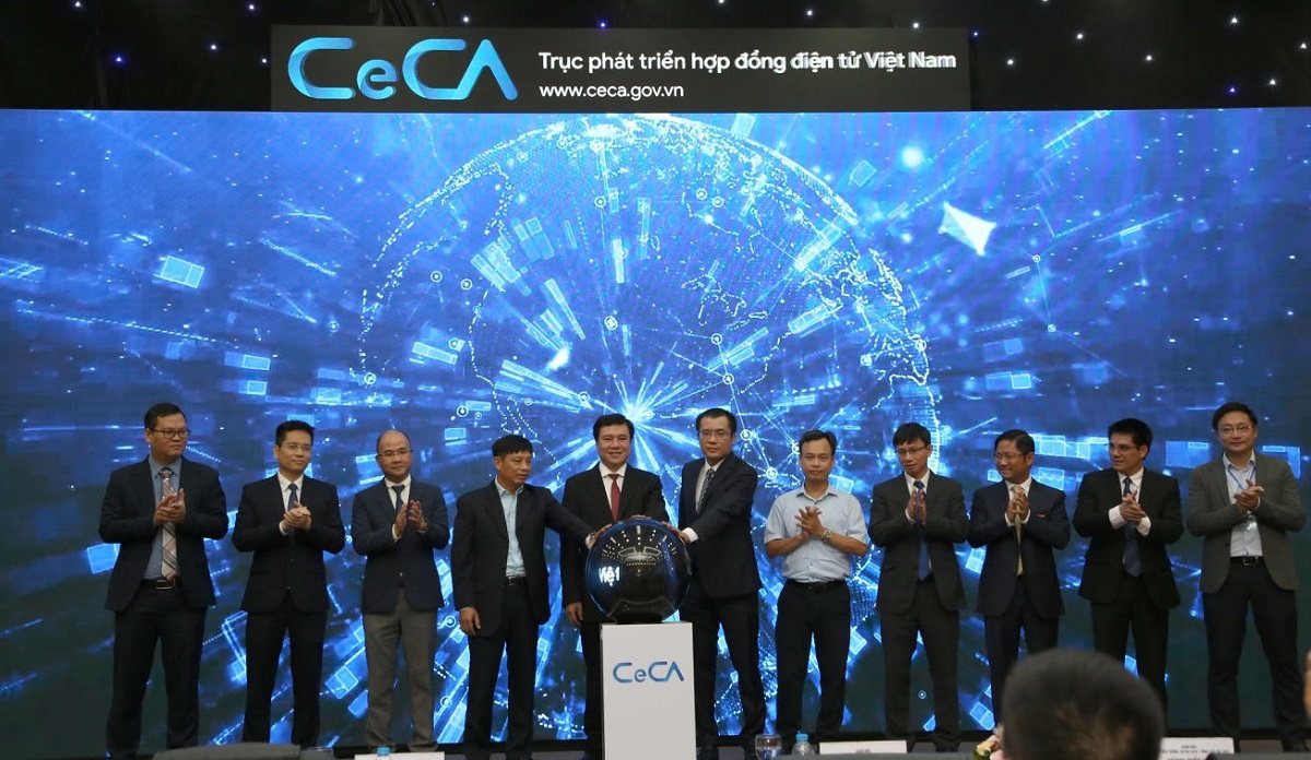Lễ công bố Trục phát triển hợp đồng điện tử Việt Nam (www.CeCA.gov.vn) do Trung tâm Tin học và Công nghệ số phối hợp cùng các đối tác công nghệ để phát triển.