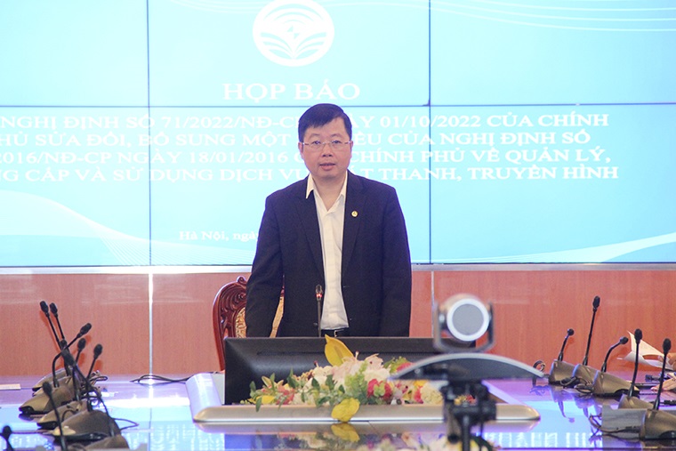 Thứ trưởng Bộ TT&TT Nguyễn Thanh Lâm phát biểu tại Họp báo.