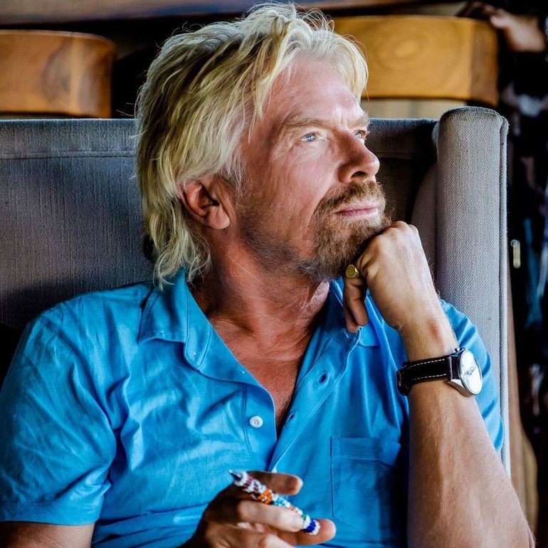 Người sáng lập và chủ tịch tập đoàn Virgin Richard Branson dậy vào khoảng 5h45 (Ảnh: Facebook).