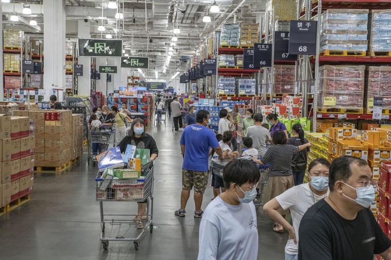 Trung Quốc phản ứng gay gắt trước động thái gỡ bỏ các mặt hàng từ Tân Cương của chuỗi bán lẻ Sams Club của Walmart (Ảnh: Bloomberg).