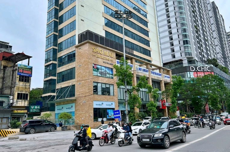 Tòa nhà Sao Mai ở địa chỉ 19 Lê Văn Lương (Ảnh: Nguyễn Trường).