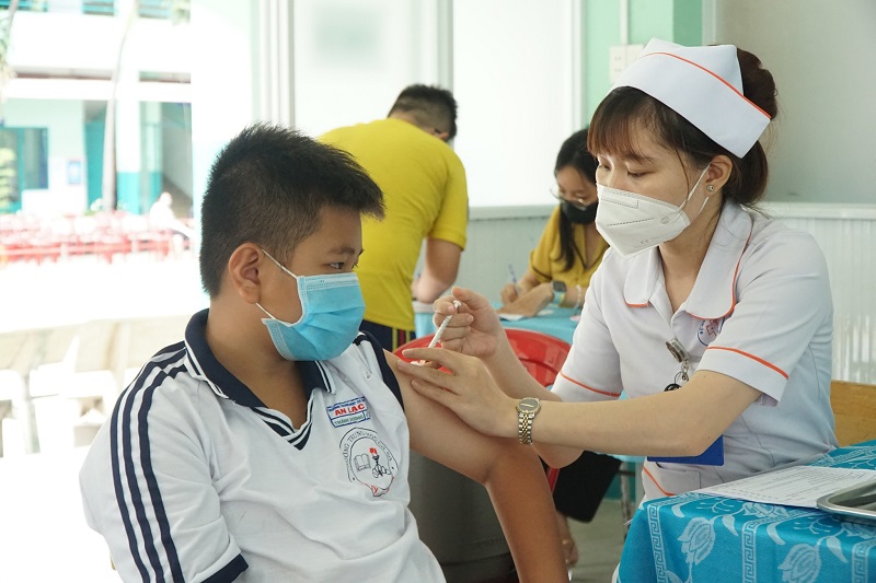 TP.HCM đang triển khai tiêm vắc xin cho trẻ em từ 5 - 12 tuổi