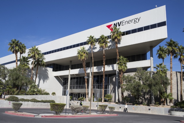 NV Energy - 5,6 tỷ USD: Công ty con của Berkshire mua công ty tiện ích có trụ sở tại Las Vegas vào đầu năm 2013. Ảnh: Business Insider.