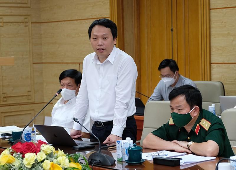 Thứ trưởng Bộ Thông tin và Truyền thông Nguyễn Huy Dũng phát biểu ý kiến.