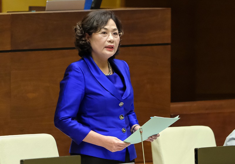 Thống đốc Ngân hàng Nhà nước Nguyễn Thị Hồng trả lời chất vấn của các Đại biểu Quốc hội