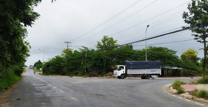 Điểm đầu đường số 1 giáp với đường Lê Văn Tám.