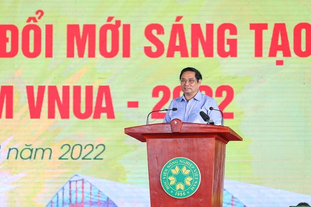 Thủ tướng Phạm Minh Chính dự lễ khai mạc Hành trình khởi nghiệp đổi mới sáng tạo và ngày hội việc làm năm 2022 của Học viện Nông nghiệp Việt Nam - Ảnh: VGP/Nhật Bắc
