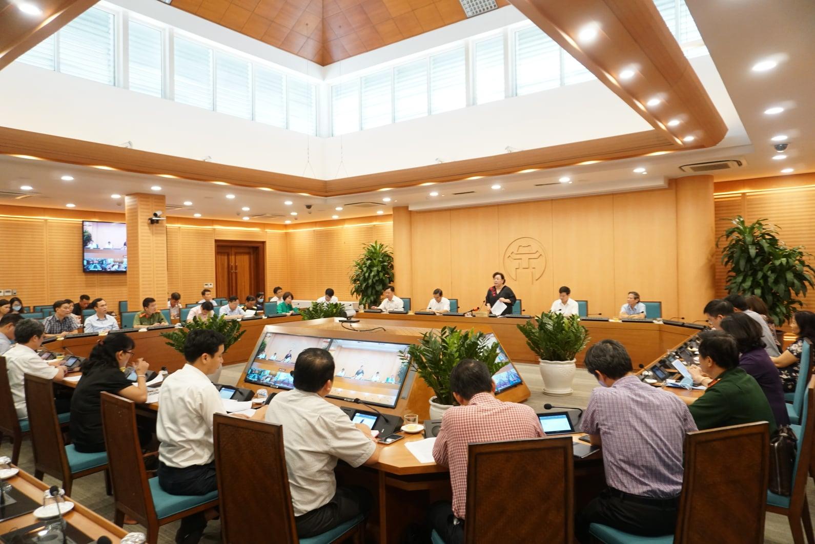 Quang cảnh cuộc họp
