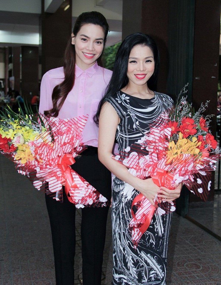 Trước khi xem nhau là người dưng, Hồ Ngọc Hà và Lệ Quyên từng thân thiết như chị em.