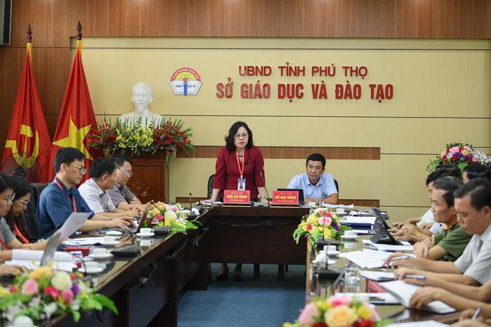 Thứ trưởng Ngô Thị Minh phát biểu tại buổi làm việc với Ban Chỉ đạo Kỳ thi tốt nghiệp THPT năm 2022 tỉnh Phú Thọ