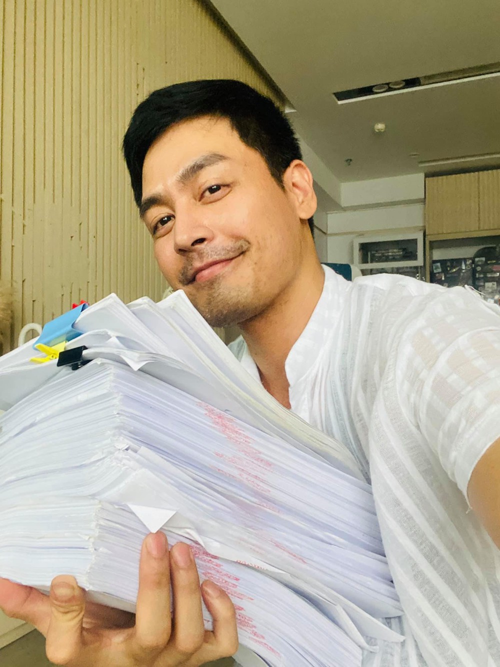 6.5 ký tài liệu chứng từ Phan Anh đã lưu giữ 5 năm. Anh lưu giữ để phục vụ cho việc minh bạch nếu bất kỳ cá nhân, tổ chức nào muốn kiểm tra