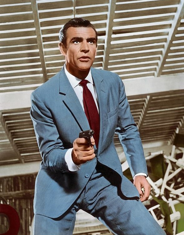 Daniel Craig phải vượt mặt Sean Connery để giữ kỷ lục James Bond có doanh thu cao nhất mọi thời đại. Ảnh: Eon Productions.