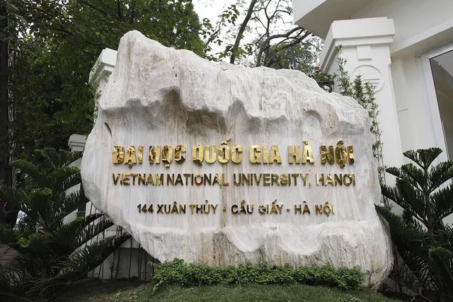 Thành lập Trường Đại học Luật là trường đại học thành viên của Đại học Quốc gia Hà Nội.