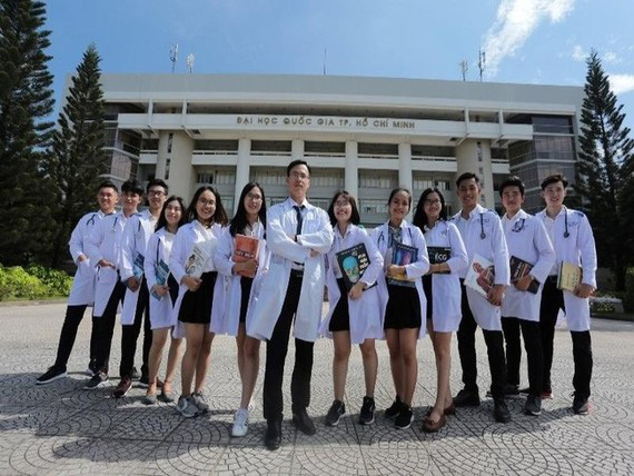 Thành lập Trường Đại học Khoa học Sức khỏe là trường đại học thành viên của Đại học Quốc gia TP Hồ Chí Minh.