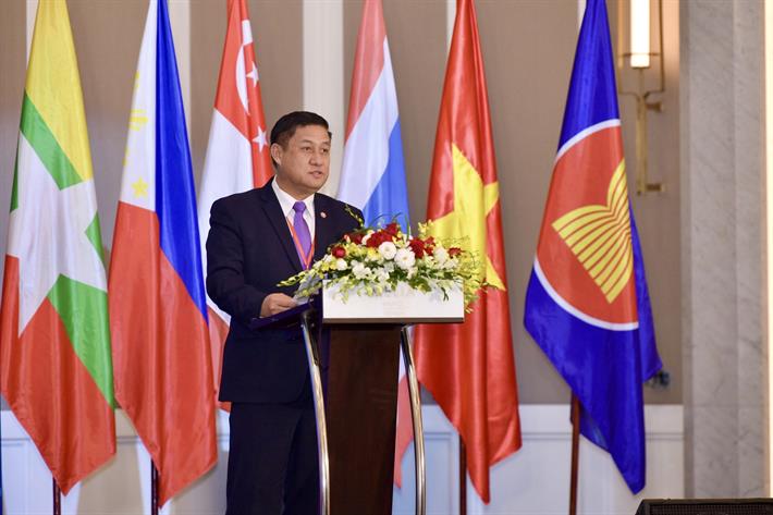 Phó Tổng Thư ký ASEAN Ekkaphab Phanthavong phát biểu tại lễ khai mạc hội nghị