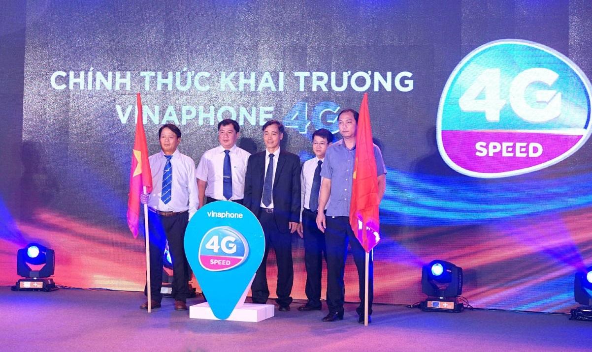 Ngày 3/11/2016, VNPT VinaPhone đã chính thức khai trương dịch vụ viễn thông VinaPhone 4G trên băng tần 1800MHz tại Phú Quốc, sau 5 ngày kể từ khi được Bộ Thông tin và Truyền thông cấp phép.