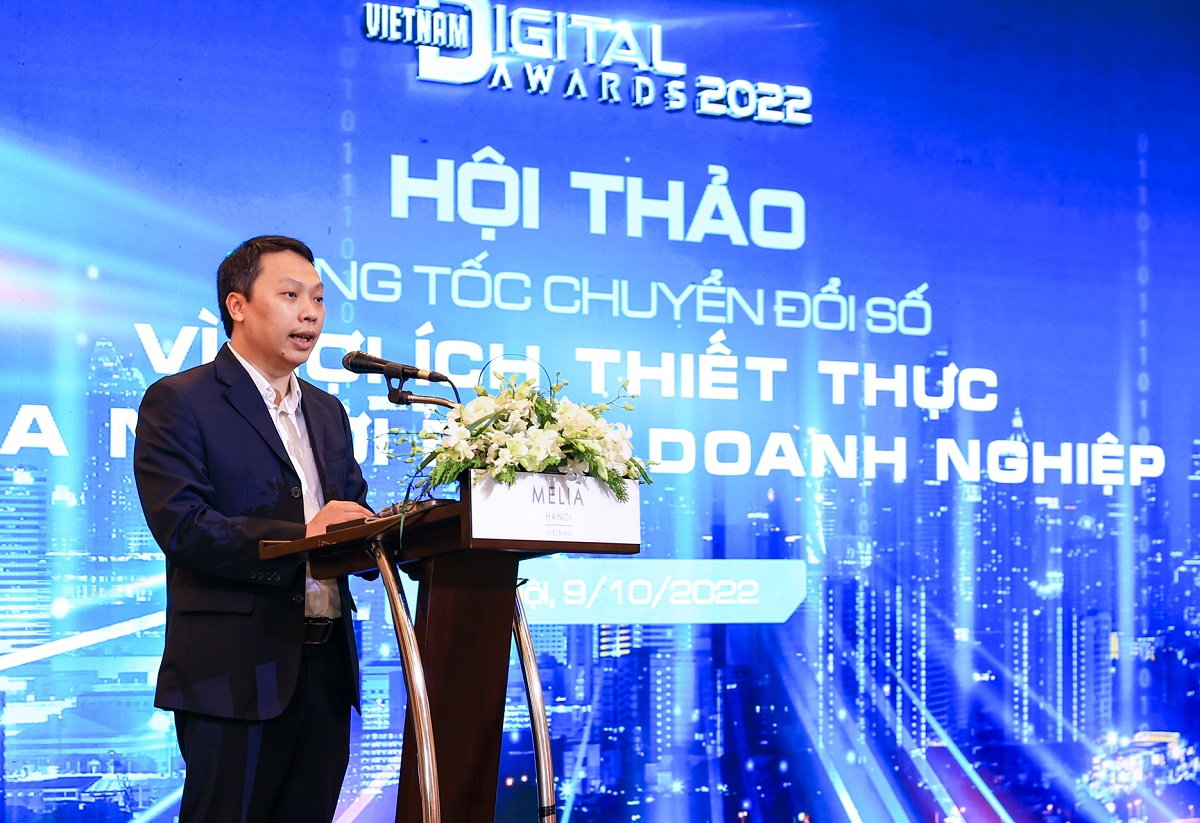 Thứ trưởng Bộ TT&TT Nguyễn Huy Dũng phát biểu tại Hội thảo.