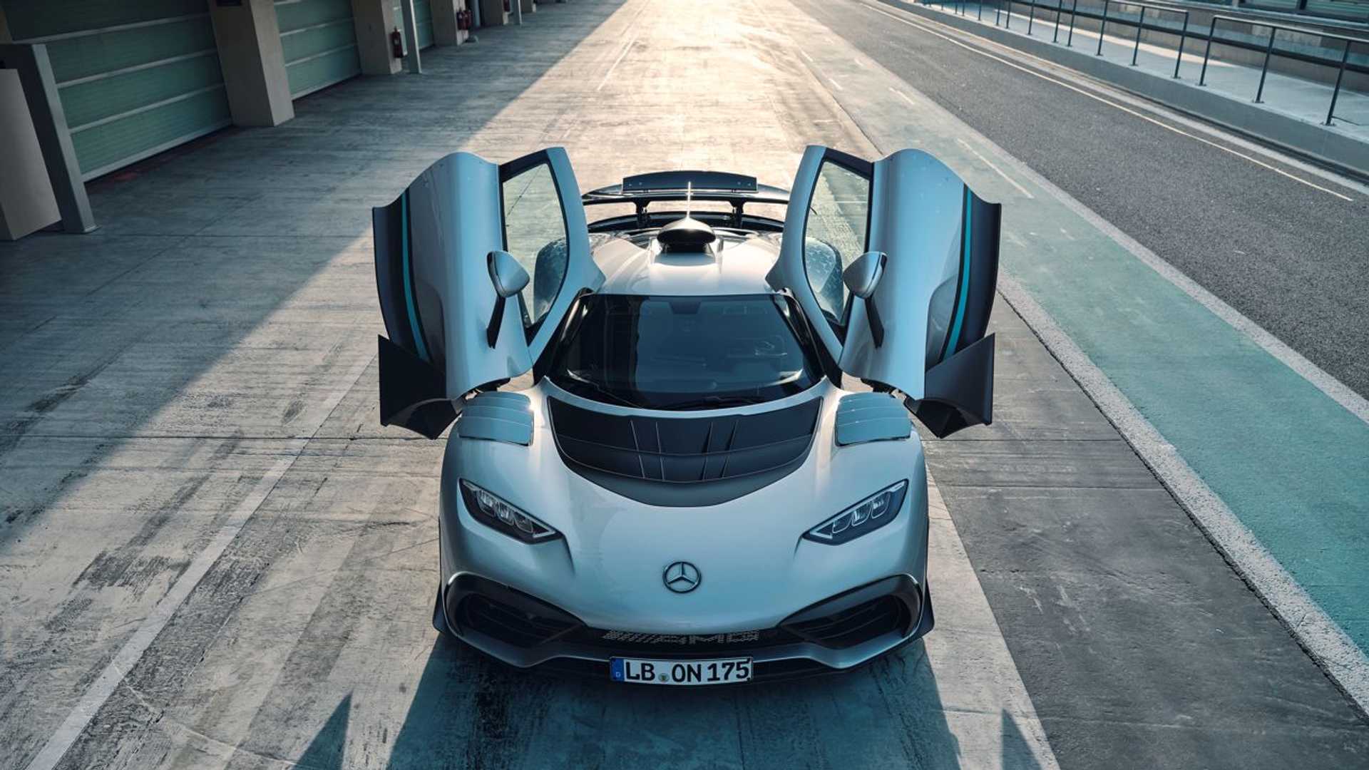 Mercedes-AMG One - Siêu xe đường phố mang 