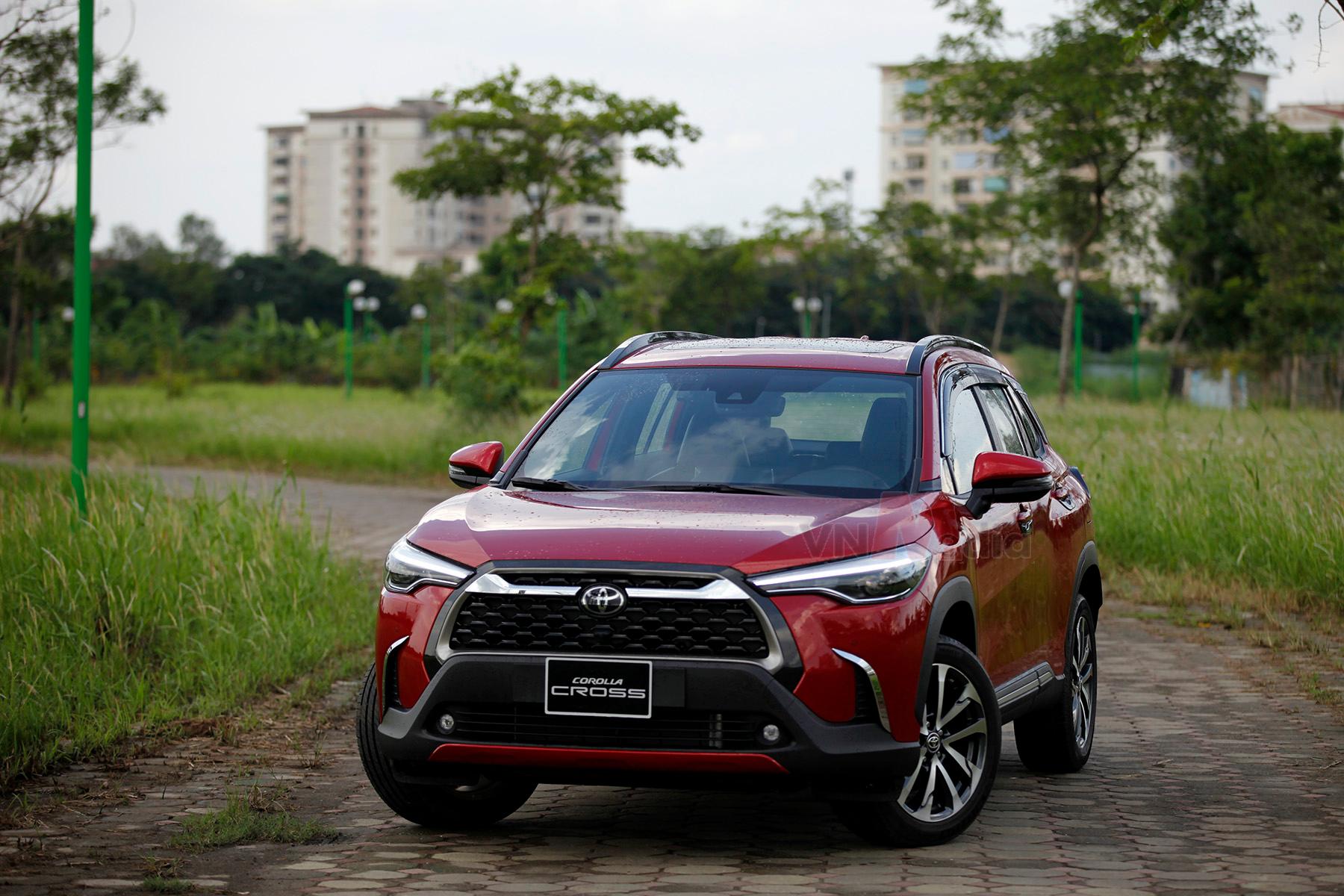 Mãu xe Toyota Corolla Cross tại Việt Nam đang dược nhập khẩu từ Thái Lan