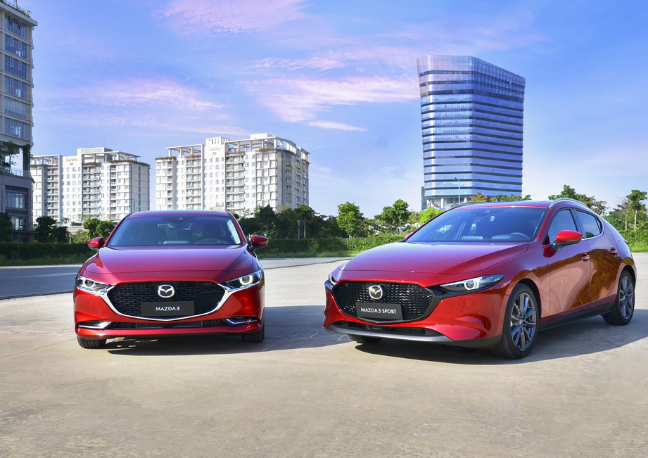 Mazda cắt bỏ hàng loạt mẫu xe, điều chỉnh giá bán vì &quot;bão linh kiện&quot; - Ảnh 1.