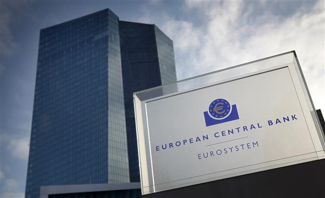 Giải quyết lạm phát tăng vọt, ECB ấn định mức tăng lãi suất lên 0,75%
