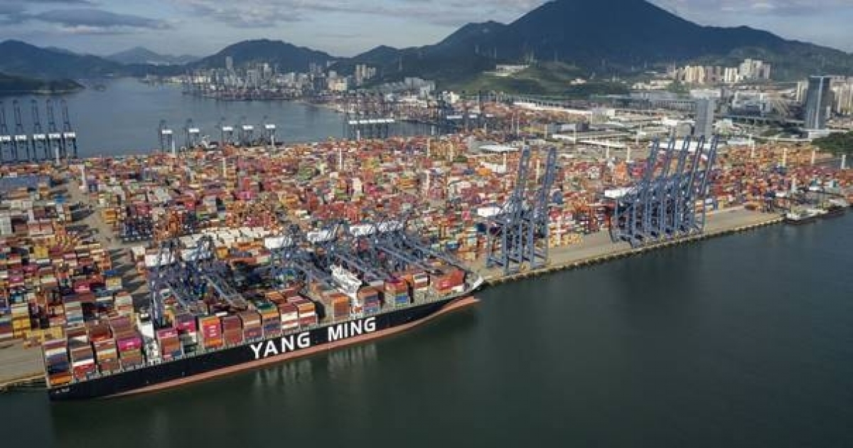 Đồng USD tăng vọt khiến lương thực “chất đống” tại các cảng (Ảnh minh họa)
