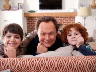 Cười cùng Billy Crystal trong 'Khi cháu là siêu quậy'