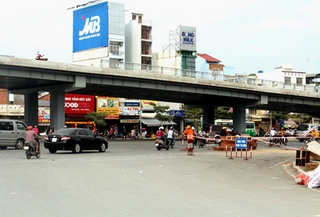 Hai cầu vượt thép đầu tiên của TP HCM sắp khánh thành