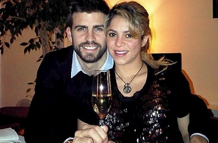 Cặp đôi Pique – Shakira đón con trai đầu lòng