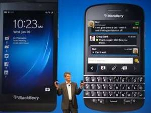 Blackberry tung bộ đôi smartphone đấu với iPhone