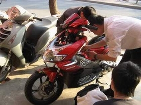 Hà Nội: Sinh viên ăn trộm xe máy của sinh viên