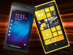 Nên chọn Blackberry Z10 hay Nokia Lumia 920?