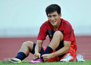 Lượt đi V-League 2013 sẽ vắng bóng Công Vinh?